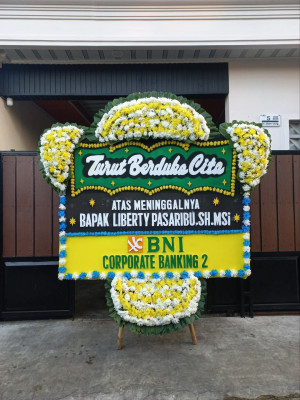 Papan Bunga Duka di Kedunggalar