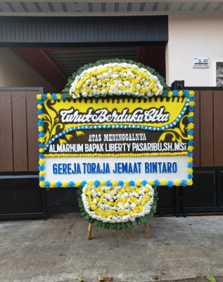 Papan Bunga Duka di Kedunggalar